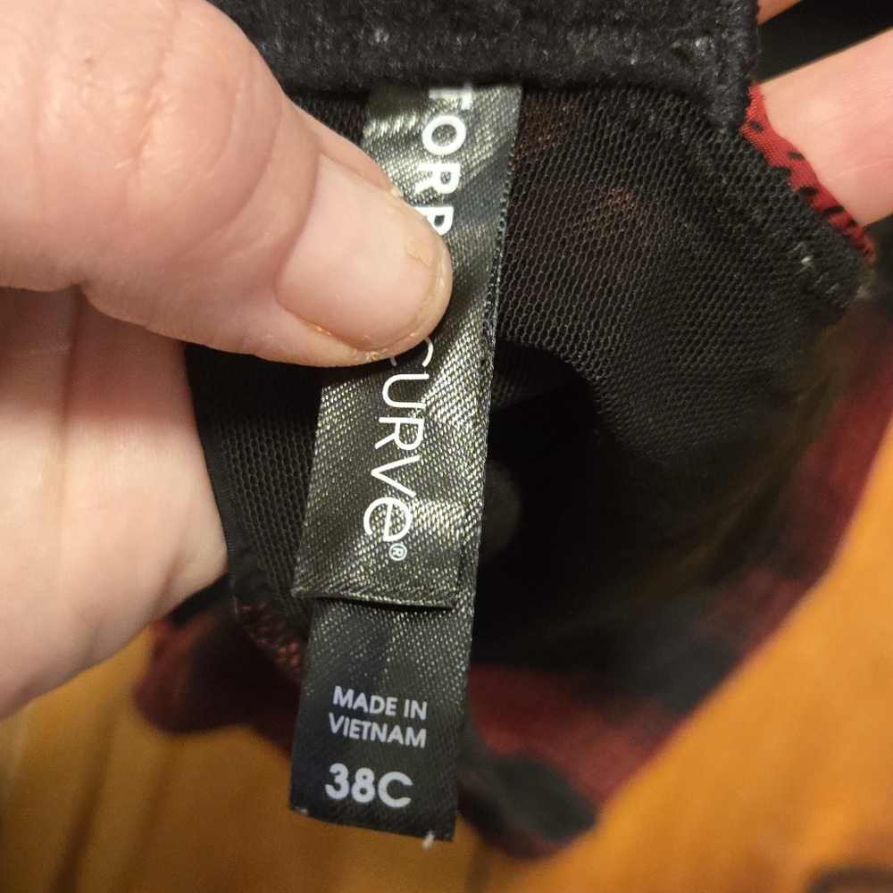 Torrid 38c PLAID Lightly Lined BRA RED PLUS SIZE - Picture 5 of 5